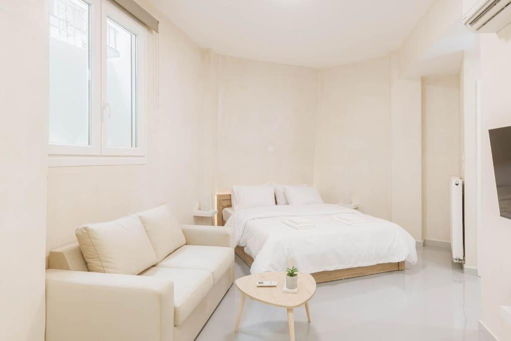 Modern Hiding Place In The Heart Of Афіни Екстер'єр фото